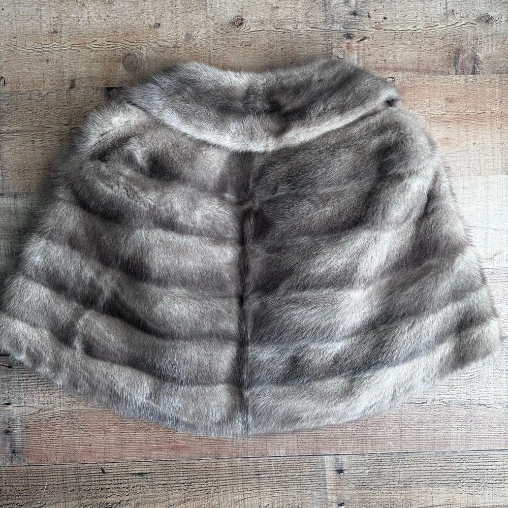 Fur Cape Collar Pockets ONE SIZE VINTAGE Gray Brown Animal Fur - Picture 8 of 11